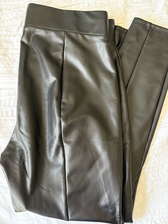 LOFT Black Faux-Leather Waistband Leggings - Picture 3 of 3